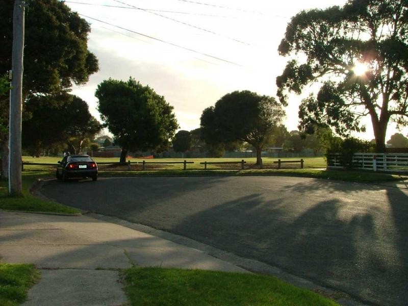 7 Pecan Court, Frankston North VIC 3200