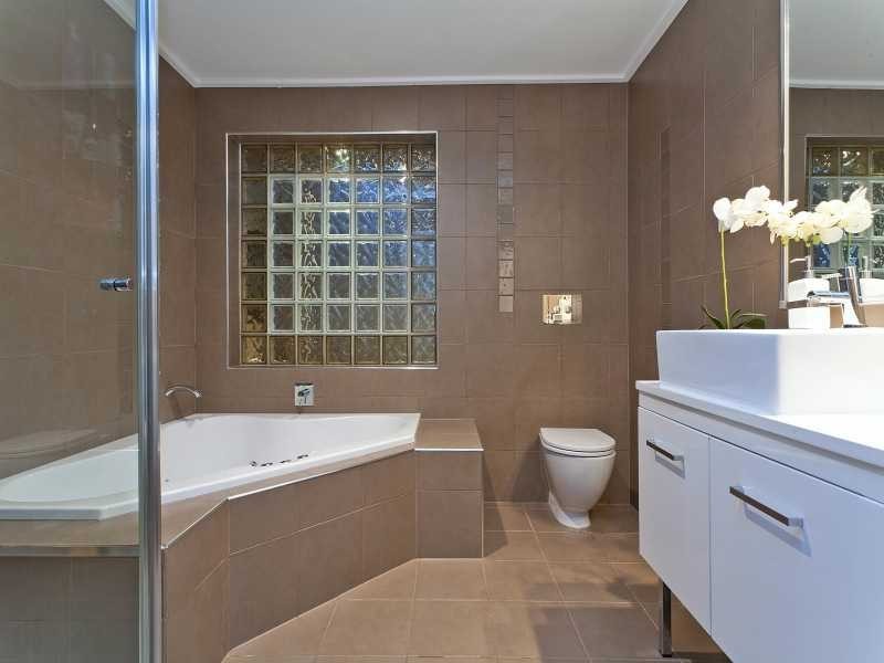 32 Deanswood Drive, Somerville VIC 3912