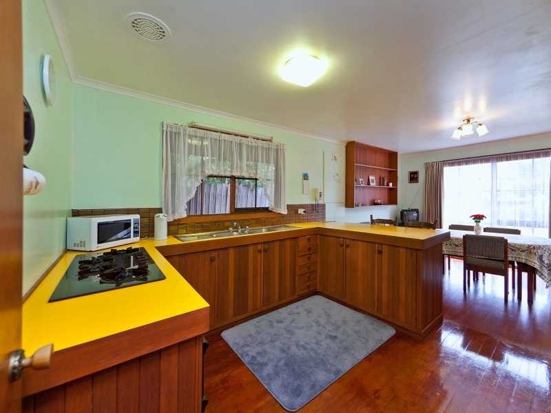 8 Liardet Crescent, Frankston VIC 3199