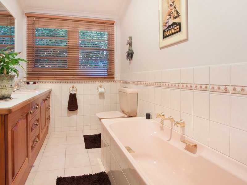 10-12 Liddesdale Avenue, Frankston South VIC 3199
