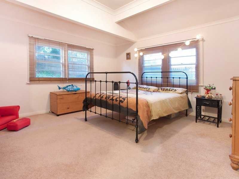 10-12 Liddesdale Avenue, Frankston South VIC 3199