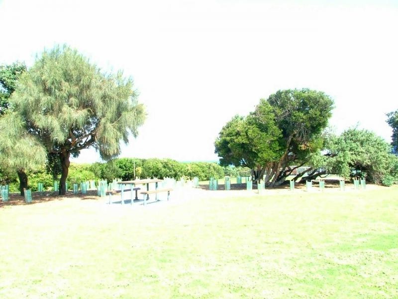 3/4 The Strand, Chelsea VIC 3196