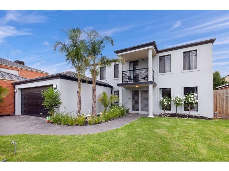 12 Venezia Way, Skye VIC 3977