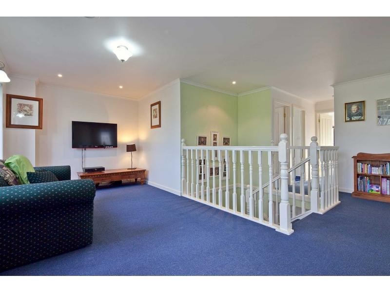 12 Venezia Way, Skye VIC 3977
