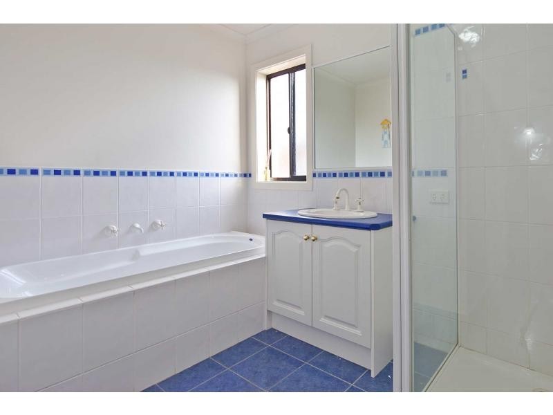 12 Venezia Way, Skye VIC 3977