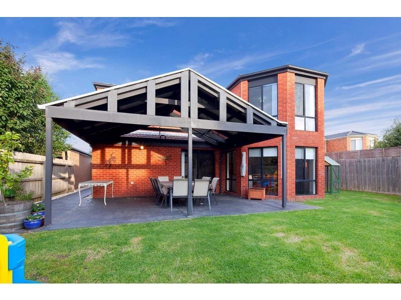 12 Venezia Way, Skye VIC 3977