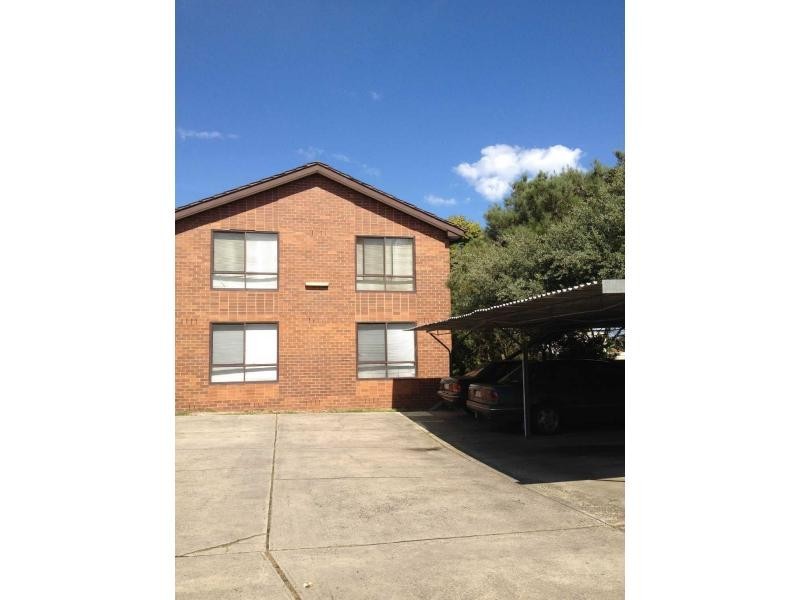 1/6 Melva Court, Frankston VIC 3199