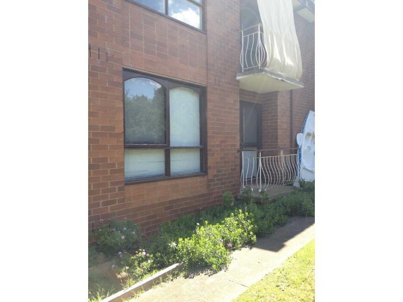 2/6 Melva Court, Frankston VIC 3199