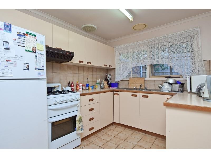 Unit 2/11 Towerhill Road, Frankston South VIC 3199