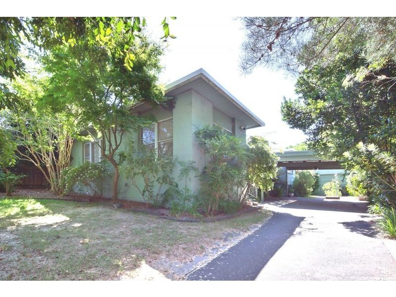 100 Fleetwood Crescent, Frankston South VIC 3199