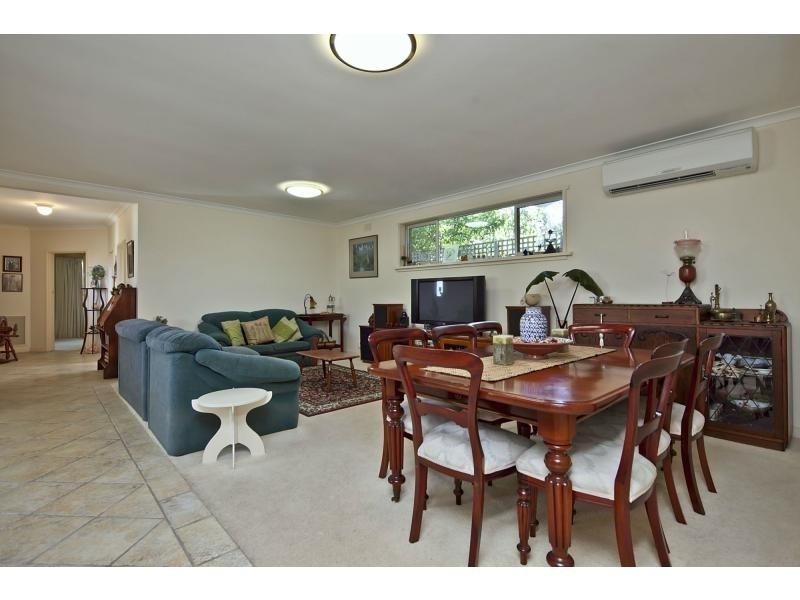 100 Fleetwood Crescent, Frankston South VIC 3199