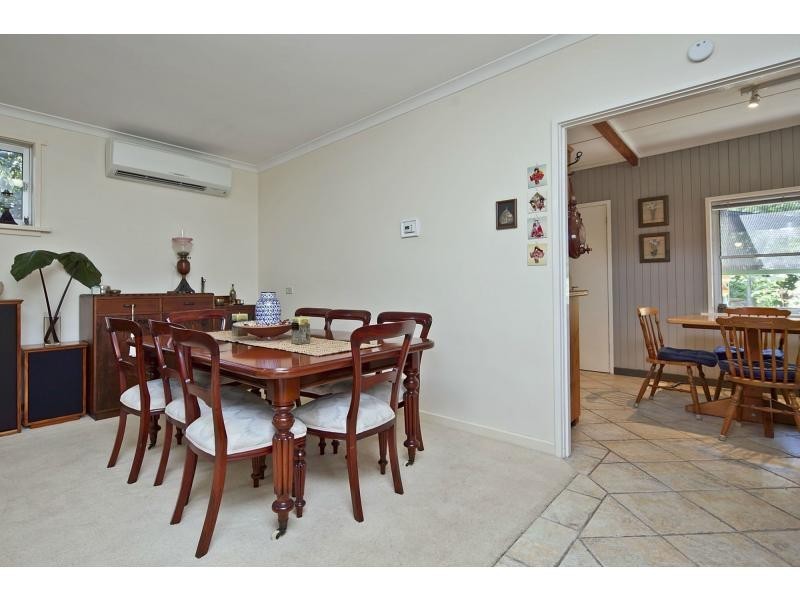 100 Fleetwood Crescent, Frankston South VIC 3199