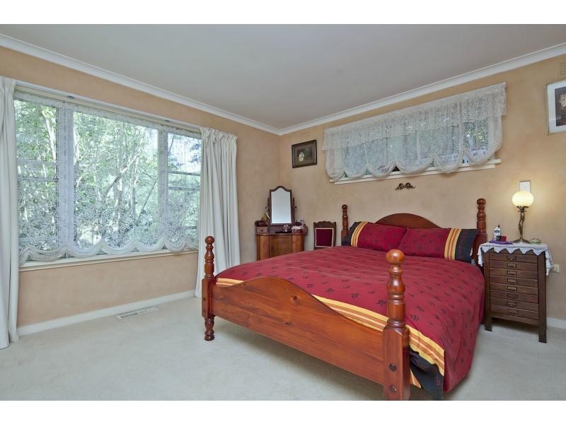 100 Fleetwood Crescent, Frankston South VIC 3199