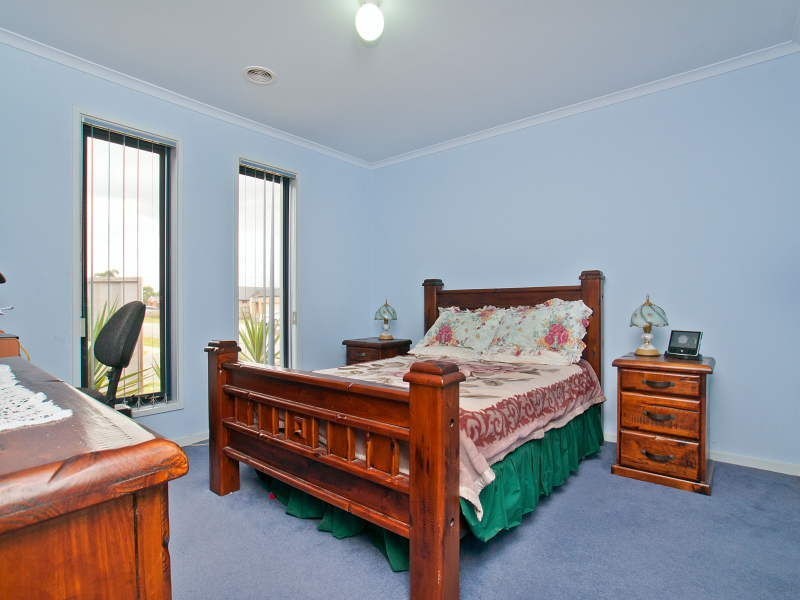 1 Mina Court, Carrum Downs VIC 3201
