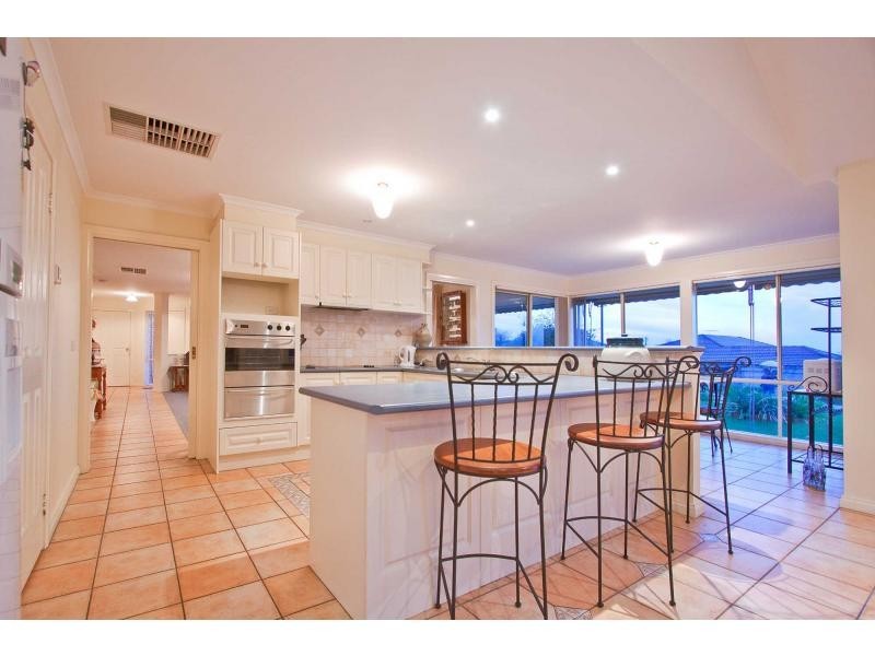3 Joan Court, Skye VIC 3977