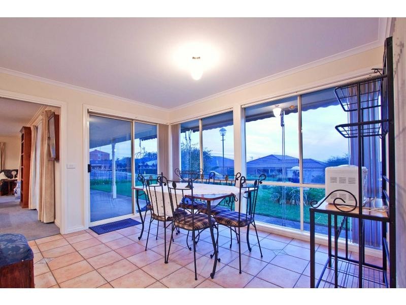 3 Joan Court, Skye VIC 3977