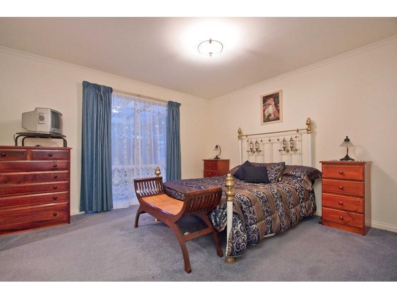 3 Joan Court, Skye VIC 3977