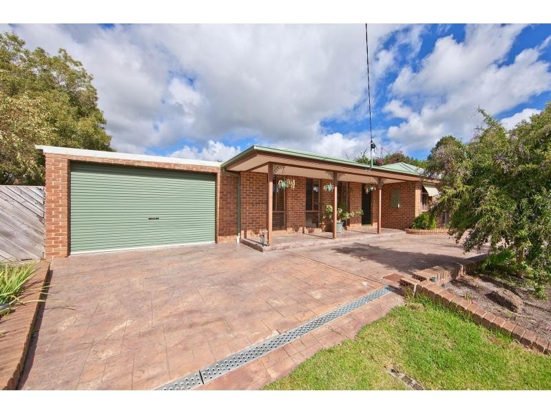 12 Warrin Rise, Langwarrin VIC 3910