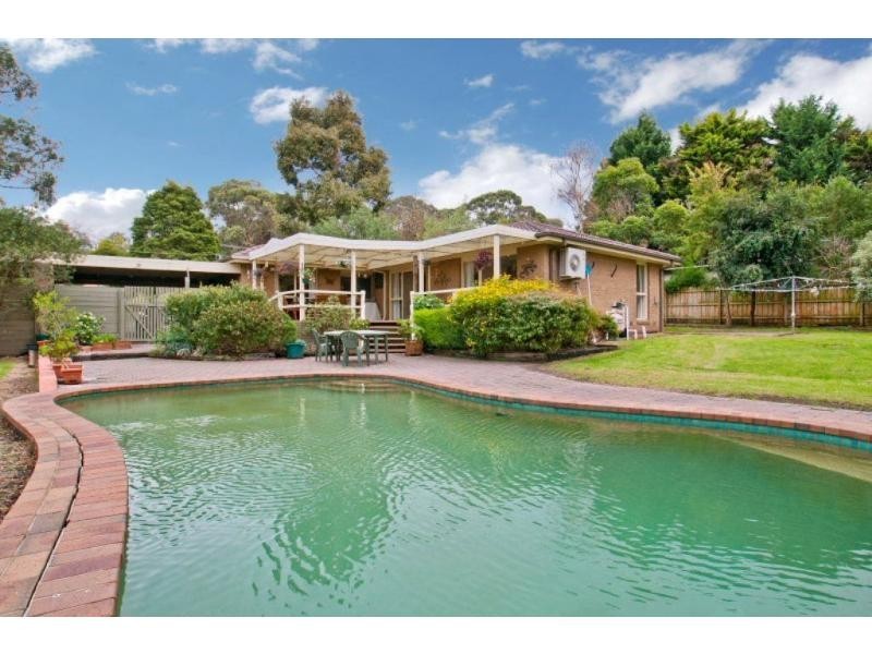 2 Barmah Court, Frankston South VIC 3199