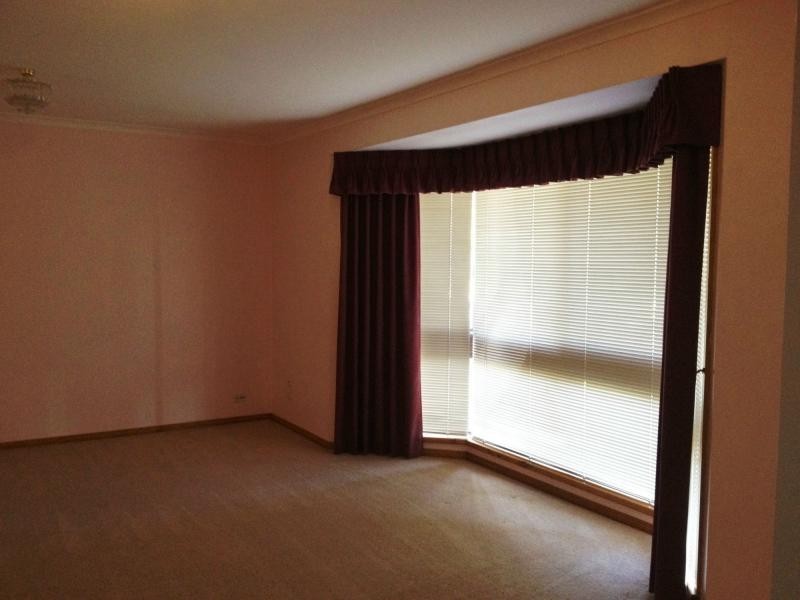 9 Lena Place, Carrum Downs VIC 3201