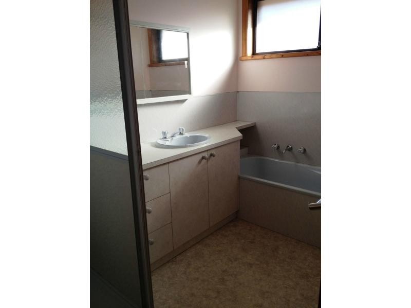 9 Lena Place, Carrum Downs VIC 3201