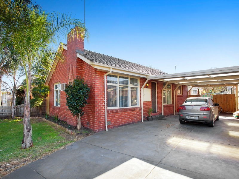 13 Moresby Avenue, Seaford VIC 3198