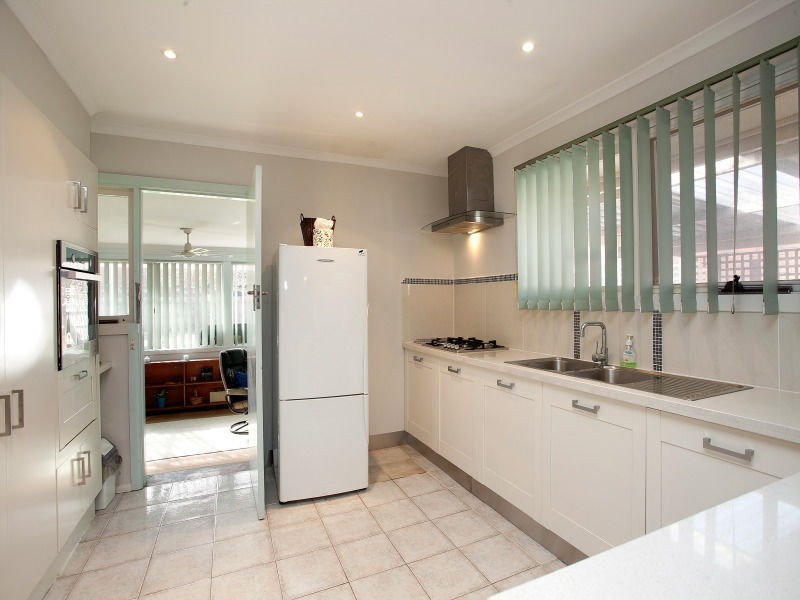 13 Moresby Avenue, Seaford VIC 3198