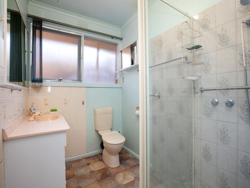 13 Moresby Avenue, Seaford VIC 3198