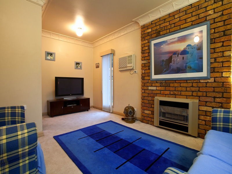 4 Redgdon Avenue, Frankston VIC 3199
