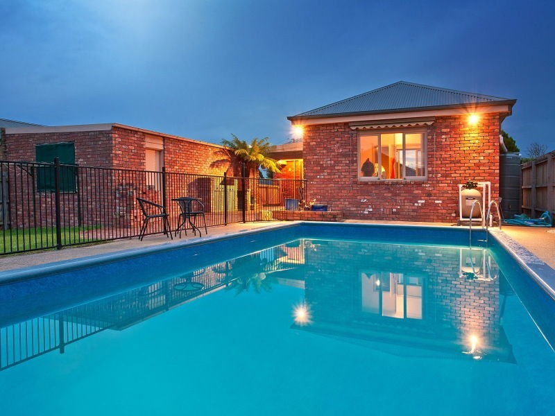 4 Redgdon Avenue, Frankston VIC 3199