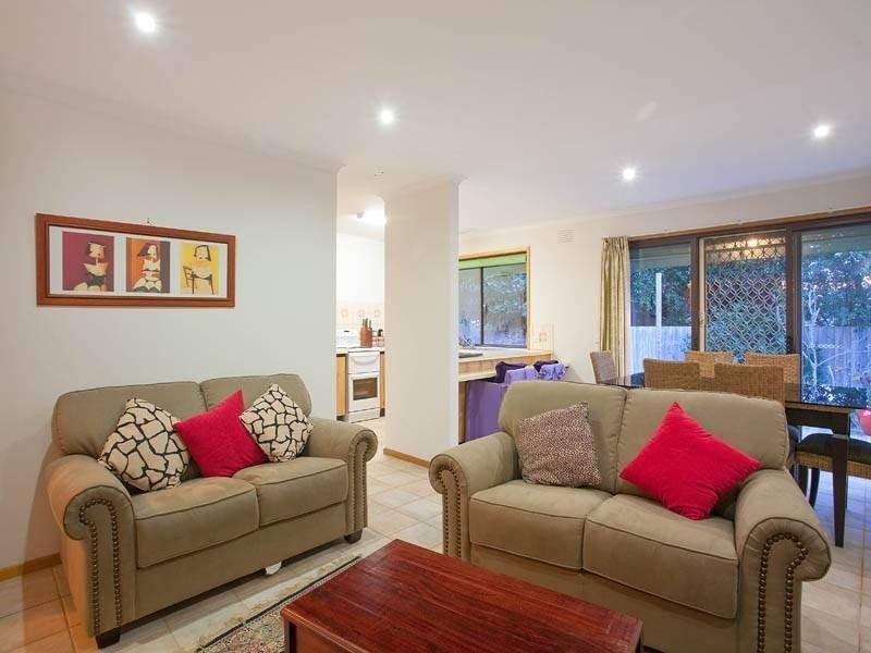 2/5 McComb Boulevard, Frankston South VIC 3199