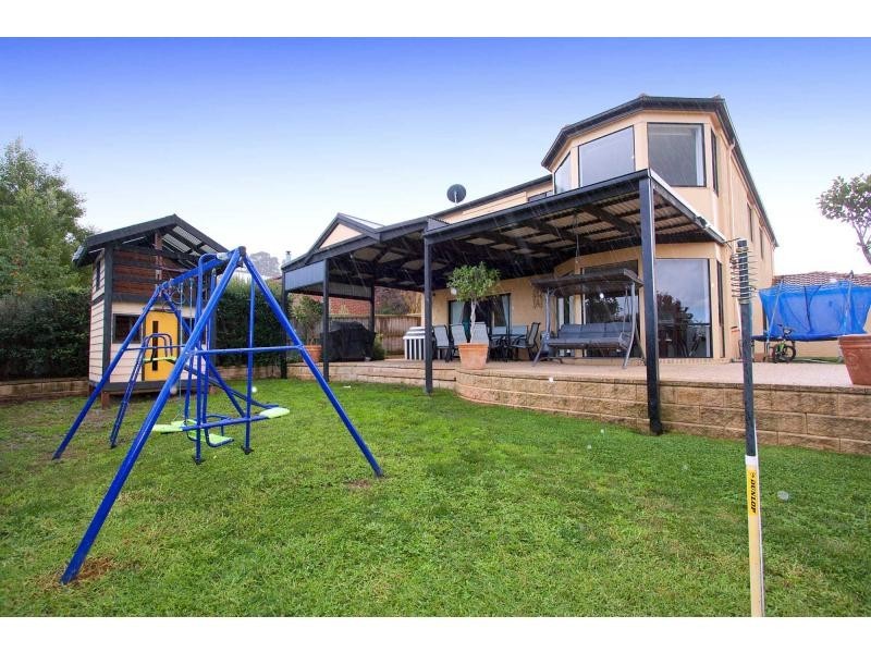 17 Colbert Court, Frankston South VIC 3199