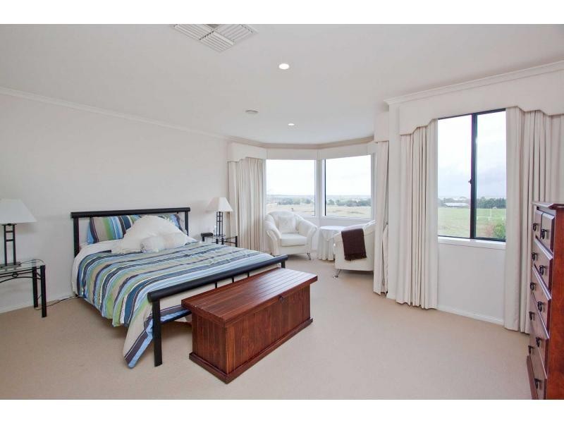 17 Colbert Court, Frankston South VIC 3199
