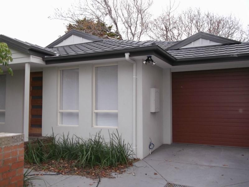 1A Grant Avenue, Seaford VIC 3198