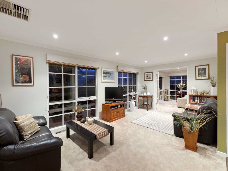 28 Bangor Drive, Frankston VIC 3199