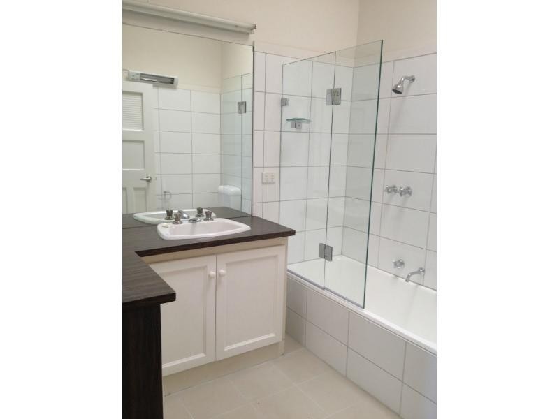 8 Cliff Road, Frankston VIC 3199