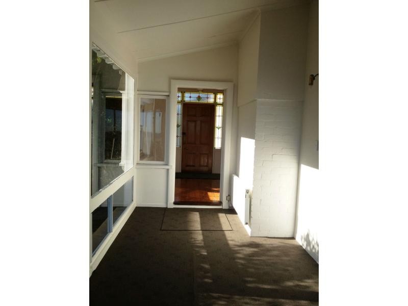 8 Cliff Road, Frankston VIC 3199