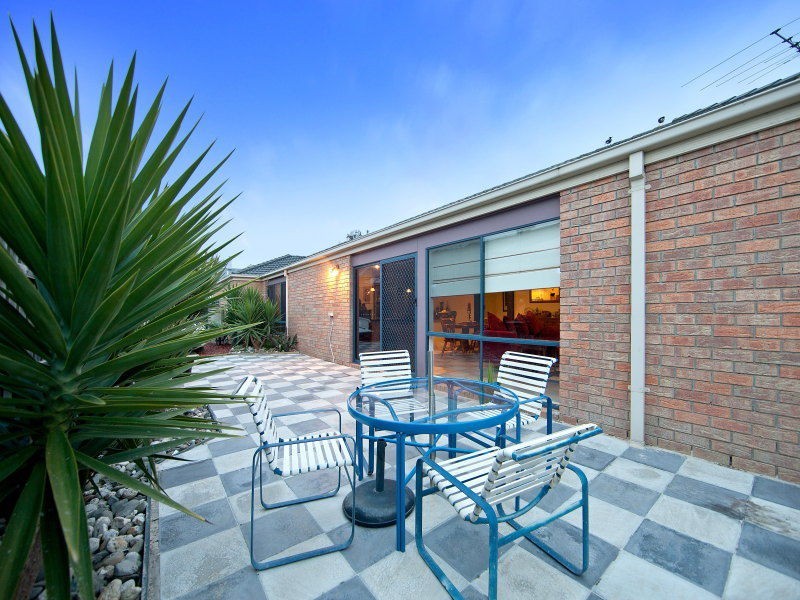 16 Sundew Drive, Langwarrin VIC 3910