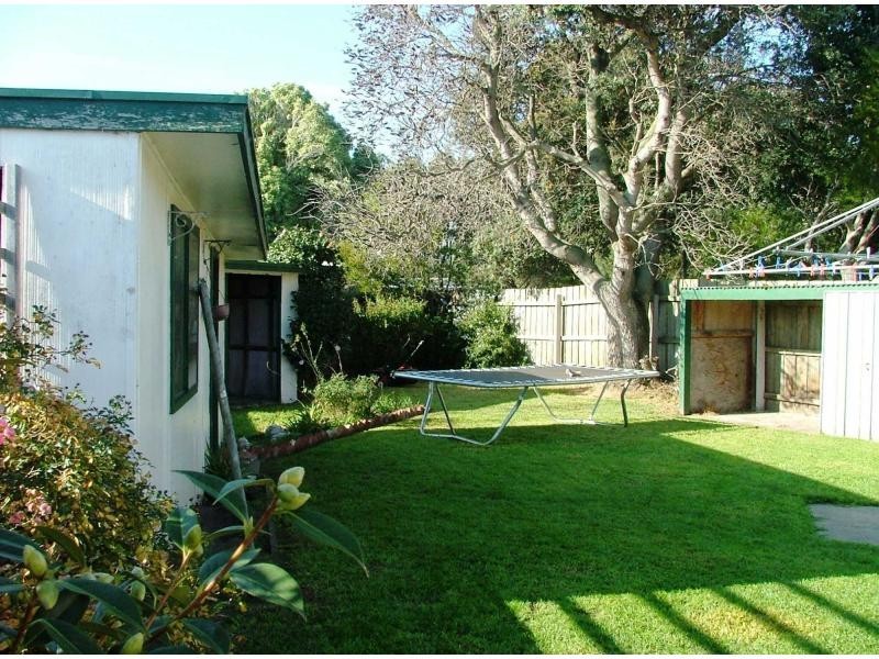 16 Lorna Street, Seaford VIC 3198