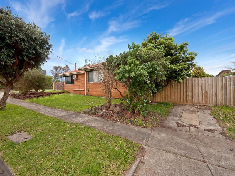 10 Amber Avenue, Frankston VIC 3199