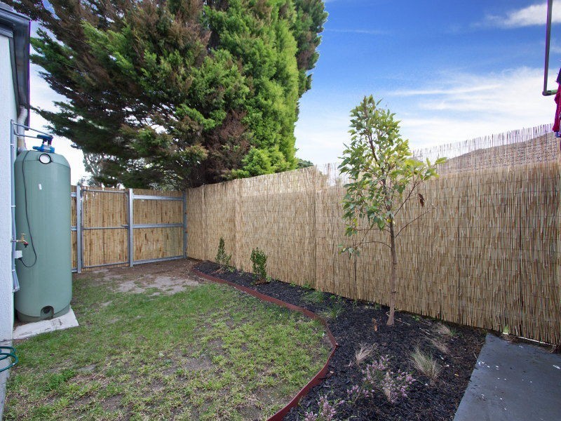 1/11 Ferndale Drive, Frankston VIC 3199