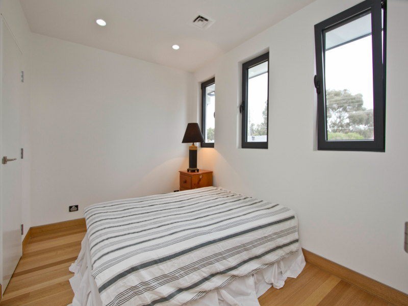 2/11 Ferndale Drive, Frankston VIC 3199