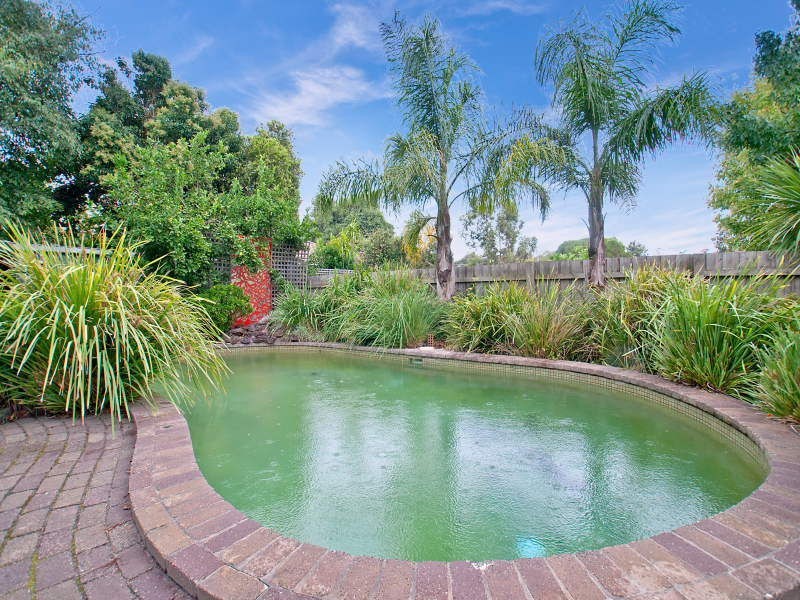 12 Glenview Crescent, Frankston VIC 3199