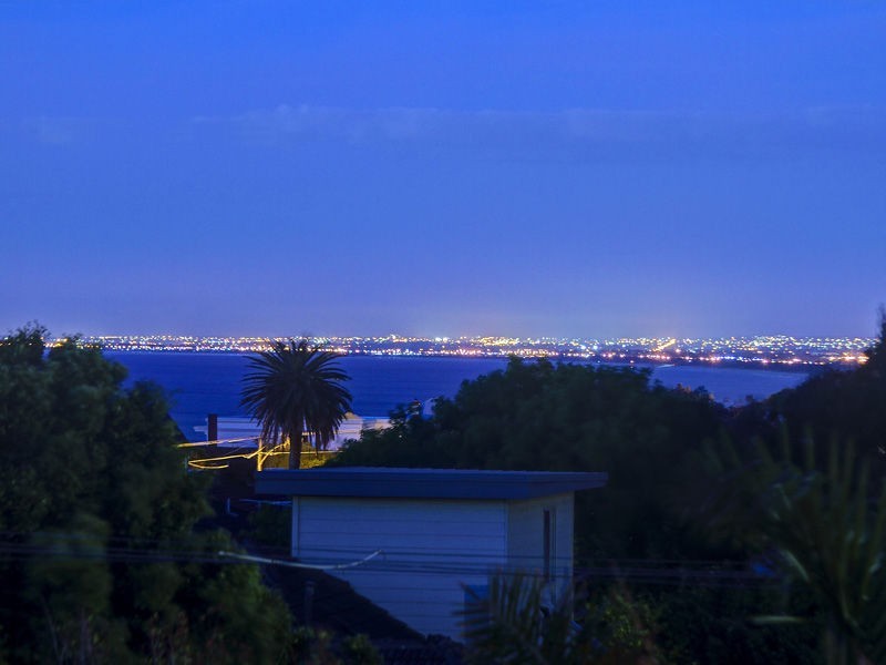 15 Gweno Avenue, Frankston VIC 3199
