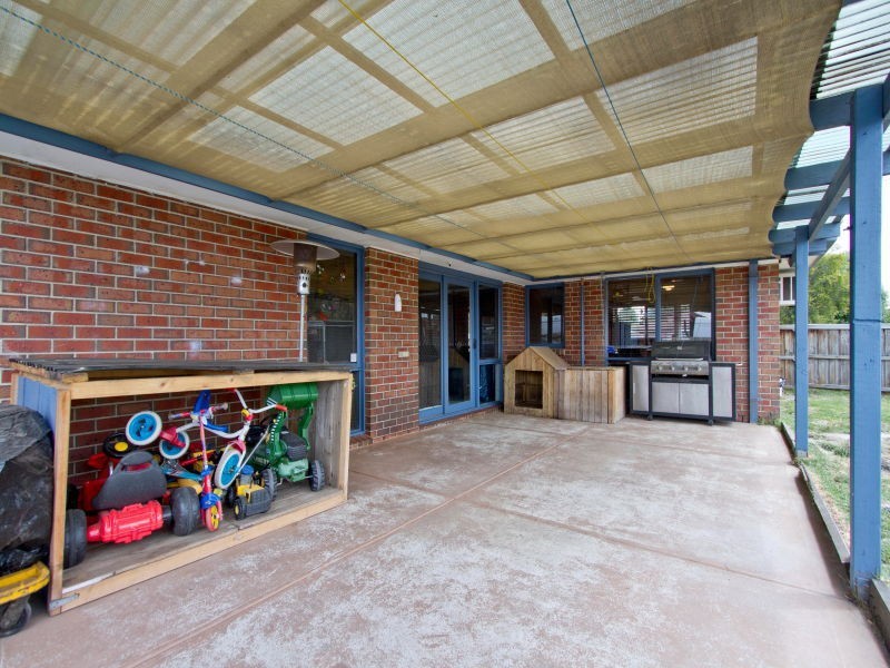 4 Linden Court, Carrum Downs VIC 3201