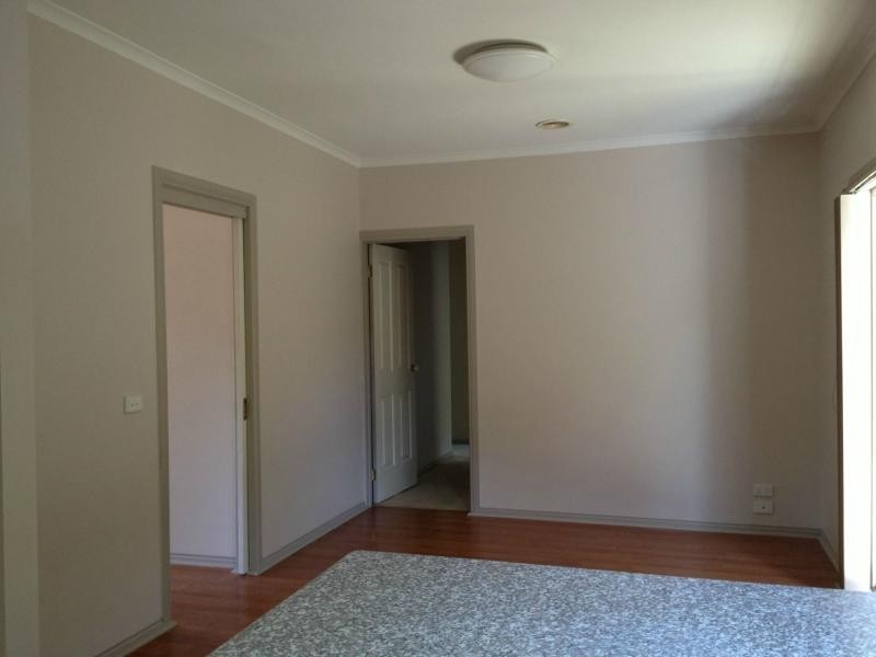 2/64 Kirkwood Avenue, Seaford VIC 3198