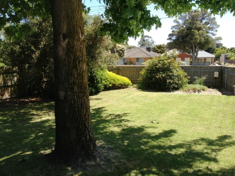 14 Reservoir Road, Frankston VIC 3199
