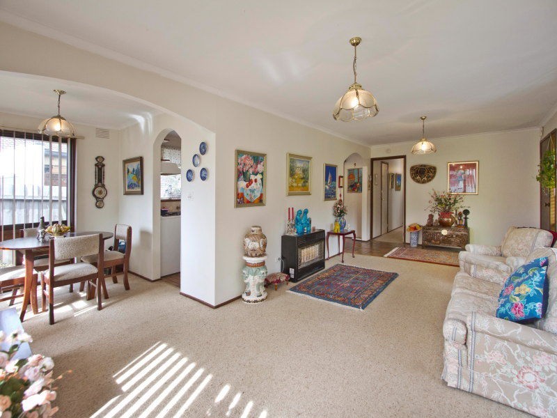 36 Raphael Crescent, Frankston VIC 3199