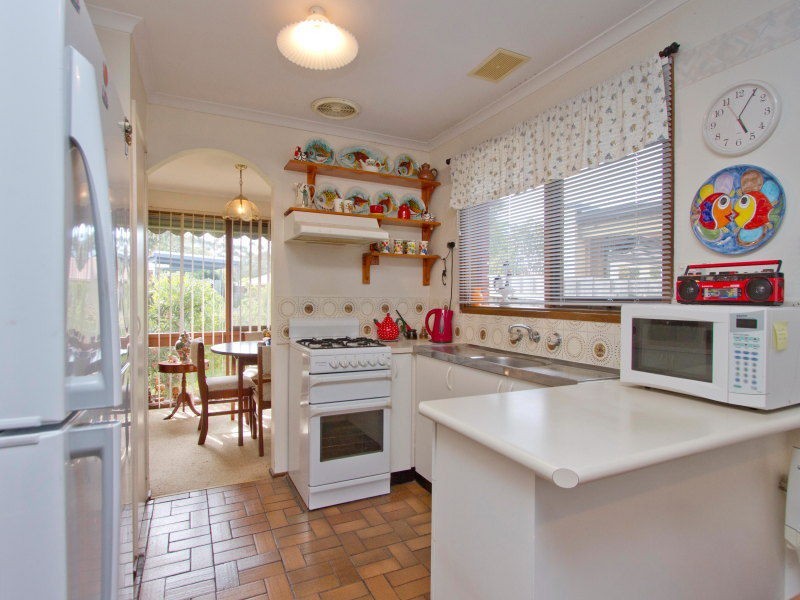 36 Raphael Crescent, Frankston VIC 3199