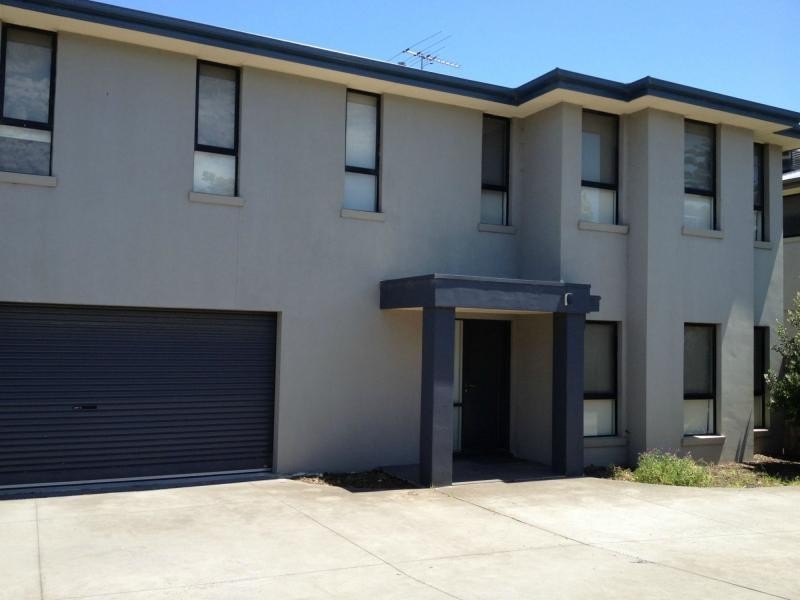Unit 4/11-13 Culcairn Drive, Frankston South VIC 3199